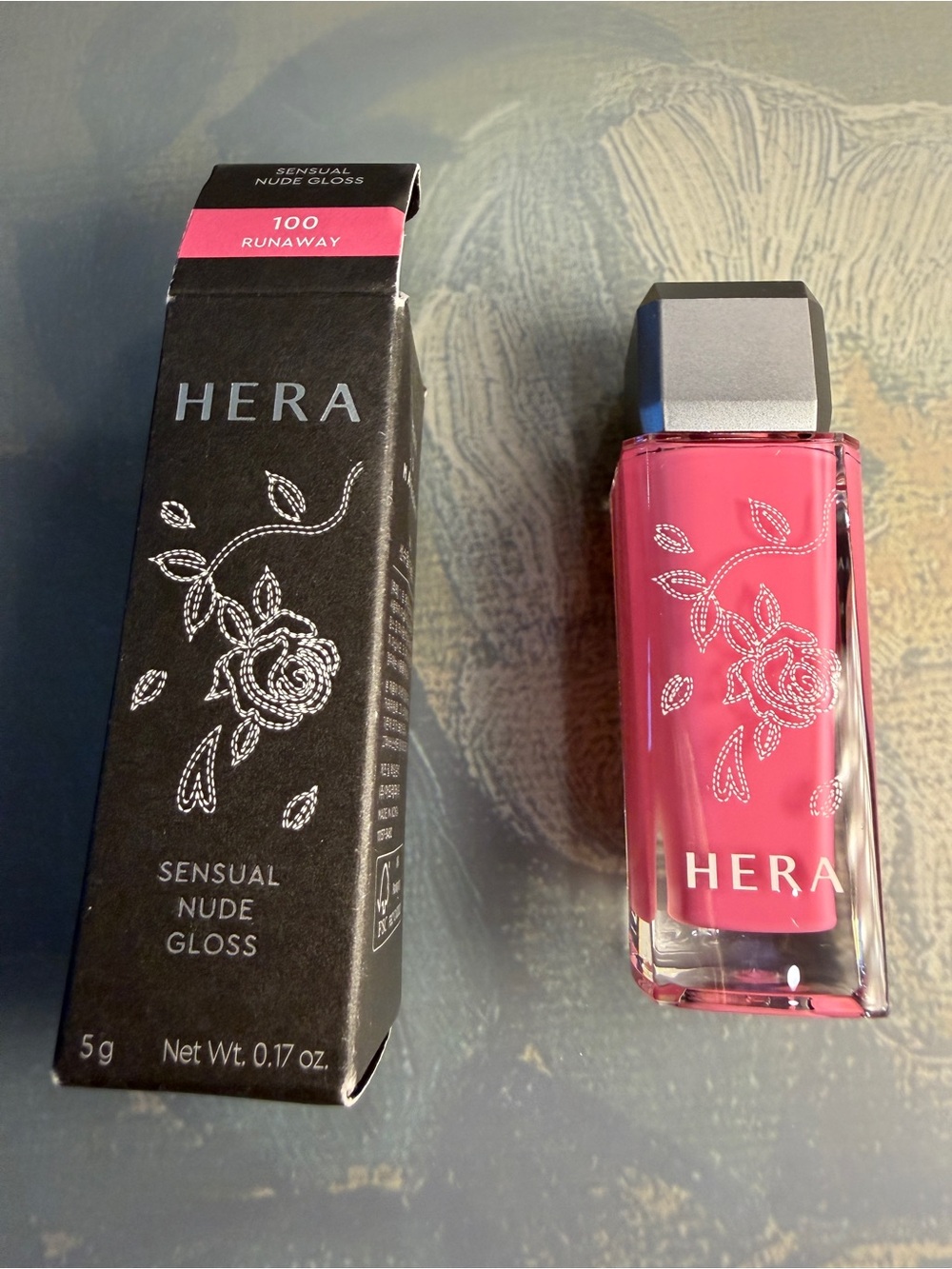 Hera Sensual Nude Gloss - 100 Runaway (Pink)